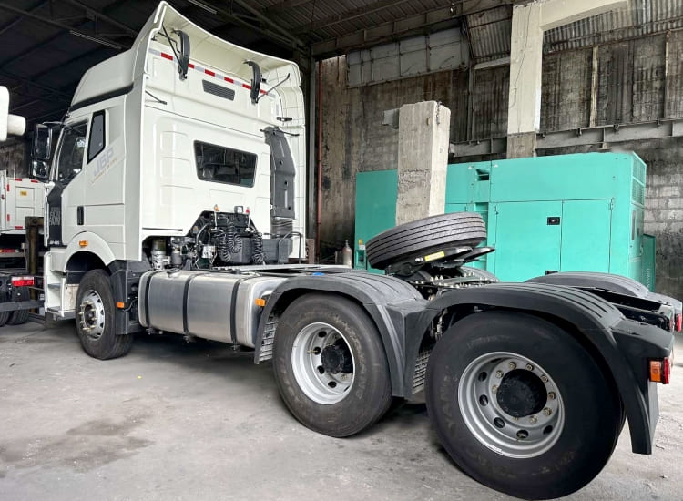 Faw J6P Trailer Head | Faw China Trailer Truck for Sale in Trinidad and Tobago