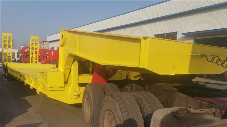 150 Ton Detachable Gooseneck Trailer with Ladder for Sale In Trinidad and Tobago